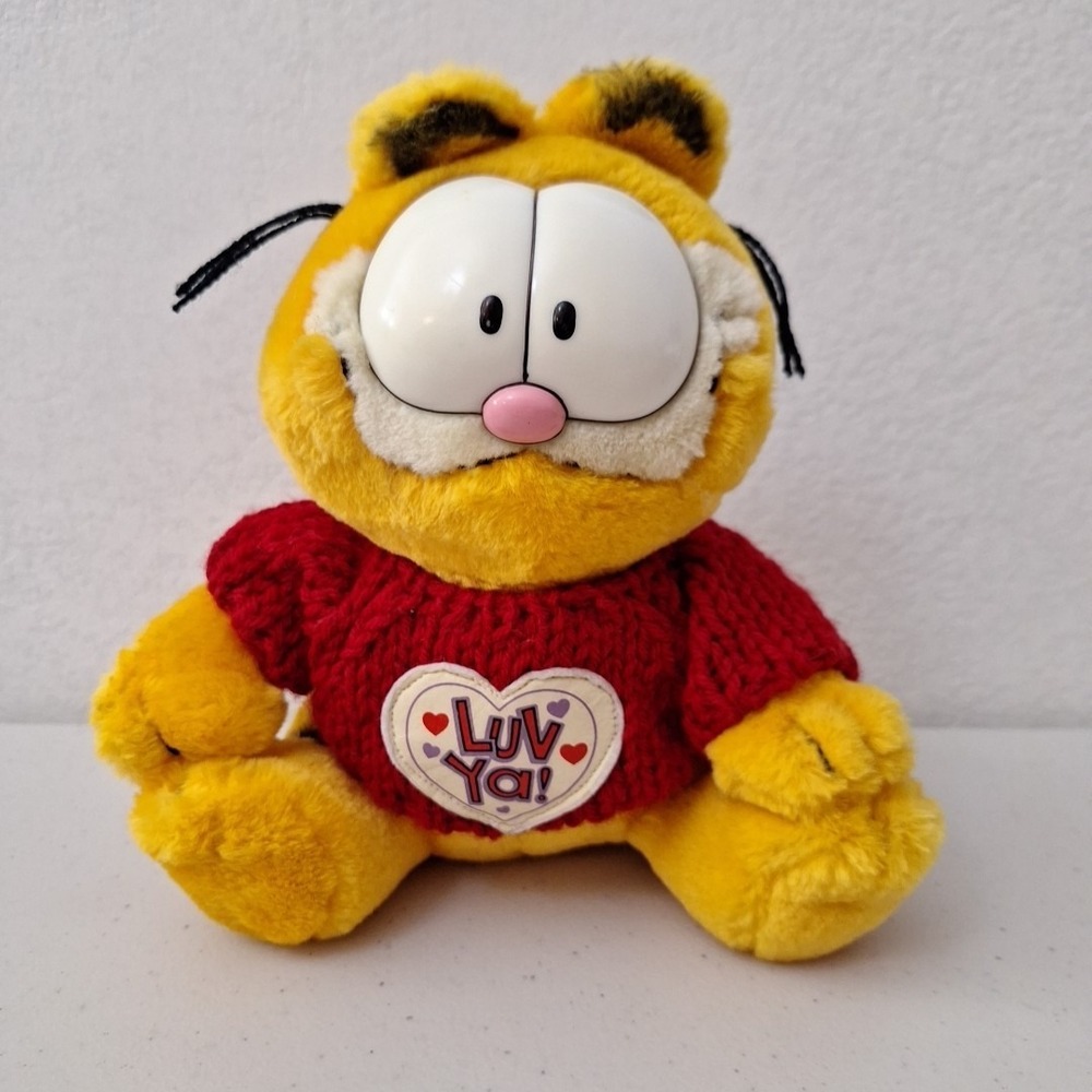 RARE‎ Vintage 1981 PAWS Garfield Cat "LUV YA" Knit Sweater Plush